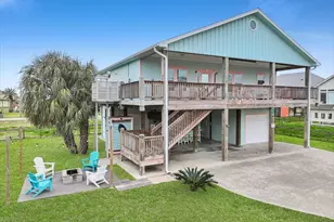965 Mary Ann, Crystal Beach, TX 77650 - Photo 1