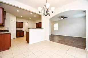 10909 Panther Ct SW, Houston, TX 77099 - Photo 9