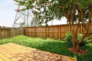 10909 Panther Ct SW, Houston, TX 77099 - Photo 35