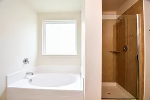 10909 Panther Ct SW, Houston, TX 77099 - Photo 19