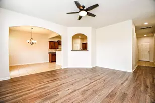 10909 Panther Ct SW, Houston, TX 77099 - Photo 9
