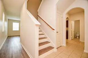 10909 Panther Ct SW, Houston, TX 77099 - Photo 5