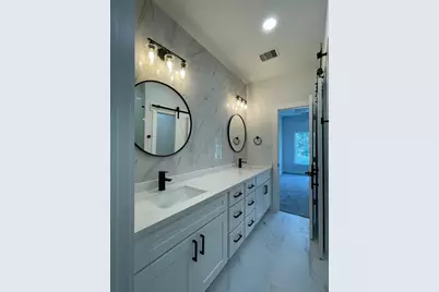8123 Saint Louis Street, Houston, TX 77028 - Photo 29