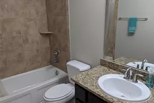 114 N Heritage Mill Cir, Tomball, TX 77375 - Photo 3