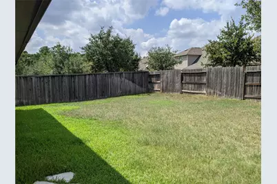 114 N Heritage Mill Circle, Tomball, TX 77375 - Photo 13