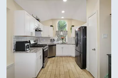 5622 Lycomb Drive, Houston, TX 77053 - Photo 5