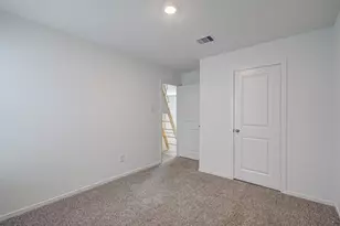 4804 Peanut Butter and Jelly Dr, Houston, TX 77048 - Photo 17