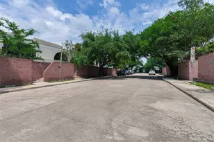 2324 Steel St, Houston, TX 77098 - Photo 3