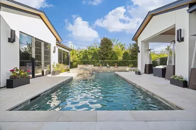 212 E Cowan Drive, Houston, TX 77007 - Photo 1