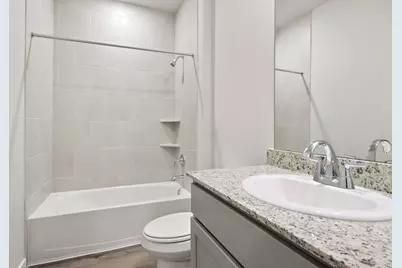 1112 Independence Avenue, Bay City, TX 77414 - Photo 11
