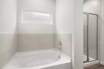 1112 Independence Avenue, Bay City, TX 77414 - Photo 9