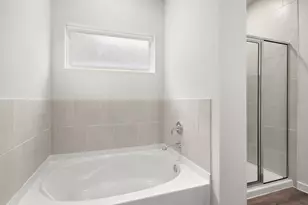 1112 Independence Ave, Bay City, TX 77414 - Photo 9