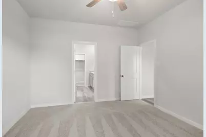 1112 Independence Avenue, Bay City, TX 77414 - Photo 7