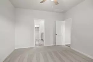 1112 Independence Ave, Bay City, TX 77414 - Photo 7