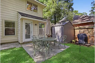 97 N Hollylaurel Circle, The Woodlands, TX 77382 - Photo 37