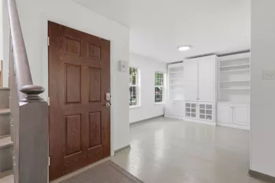 97 N Hollylaurel Circle, The Woodlands, TX 77382 - Photo 13