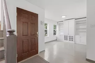97 N Holly Laurel Cir, The Woodlands, TX 77382 - Photo 13