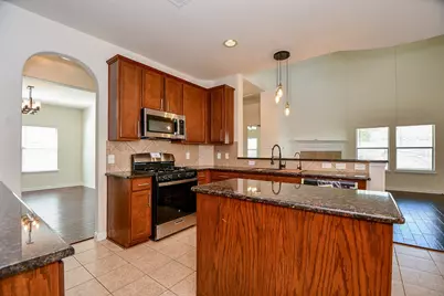 818 Harbor Lakes Lane, Katy, TX 77494 - Photo 11