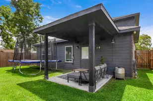 501 S 4th St, La Porte, TX 77571 - Photo 27