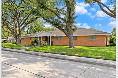 3641 Deal Street, Houston, TX 77025 - Photo 3
