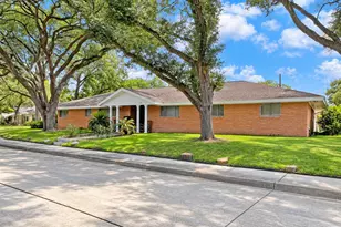 3641 Deal St, Houston, TX 77025 - Photo 3
