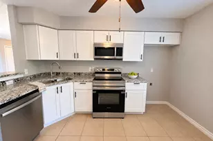 16961 Mockingbird Ct, Conroe, TX 77385 - Photo 11