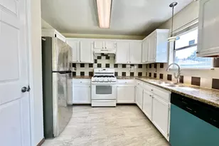 15503 Town Green Dr, Houston, TX 77083 - Photo 3