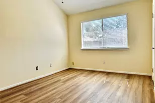 15503 Town Green Dr, Houston, TX 77083 - Photo 17