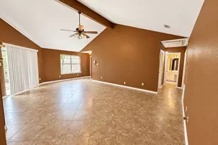 12175 Swords Creek Rd, Houston, TX 77067 - Photo 5