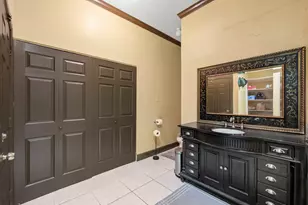 7442 San Benito Dr, Houston, TX 77083 - Photo 9