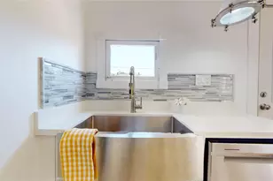 1711 Avenue M, Galveston, TX 77550 - Photo 17