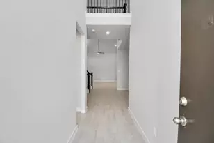 11919 Royal Willow Ln, Houston, TX 77066 - Photo 3