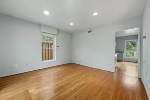 2219 Dickey Pl, Houston, TX 77019 - Photo 9