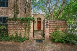 2219 Dickey Pl, Houston, TX 77019 - Photo 5