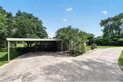 182 N Burnett Drive, Baytown, TX 77520 - Photo 5