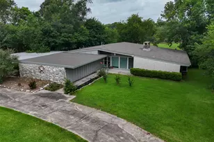 182 N Burnett Dr, Baytown, TX 77520 - Photo 41