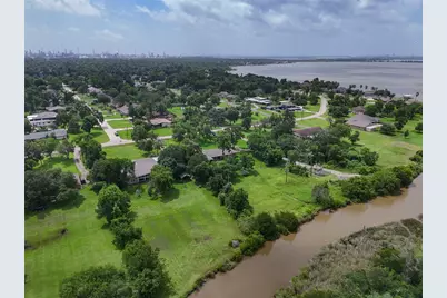 182 N Burnett Drive, Baytown, TX 77520 - Photo 45