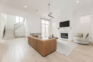 7546 Awty School Ln, Houston, TX 77055 - Photo 7