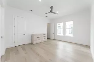 7546 Awty School Ln, Houston, TX 77055 - Photo 33