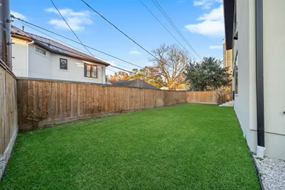 2046 Macarthur Street, Houston, TX 77030 - Photo 37