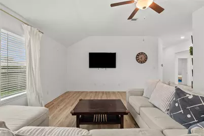 4331 Oakdale Mist Drive, Dickinson, TX 77539 - Photo 7