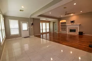122 Kentwood Ridge Ct, Sugar Land, TX 77479 - Photo 5