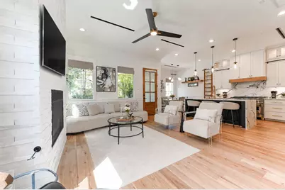 1512 Ashland Street, Houston, TX 77008 - Photo 3