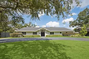 5698 Bayou Glen Rd, Houston, TX 77056 - Photo 1