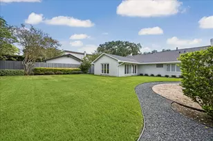 5698 Bayou Glen Rd, Houston, TX 77056 - Photo 27