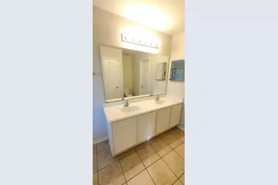 13043 Peppergate Lane, Houston, TX 77044 - Photo 7