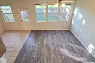 13043 Peppergate Ln, Houston, TX 77044 - Photo 9