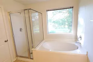 13043 Peppergate Ln, Houston, TX 77044 - Photo 15