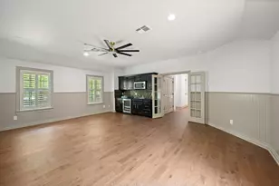 10332 Hunter Creek Ln, Conroe, TX 77304 - Photo 17
