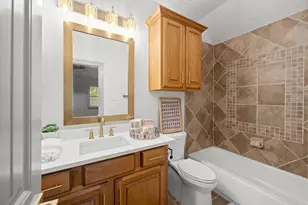 10332 Hunter Creek Ln, Conroe, TX 77304 - Photo 19